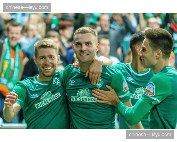 即时:霍芬海姆连换两人,针对性加强前场压迫力度,意图打破僵局 即时:霍芬海姆连换两人,针对性加强前场压迫力度,意图打破僵局