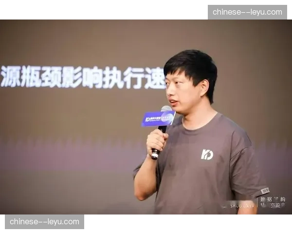 通讯:跟随数据分析师,了解他们如何在赛后第一时间处理传中相关数据